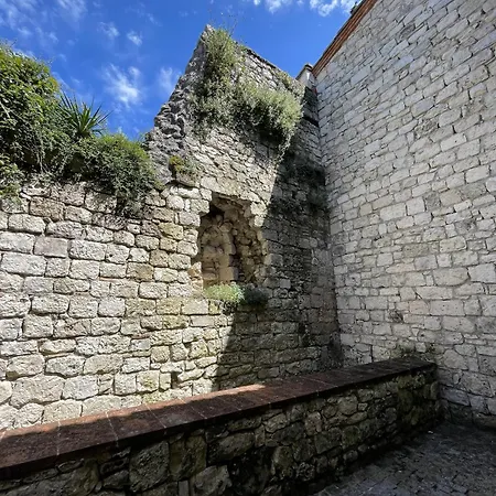 La Tour De Cadel